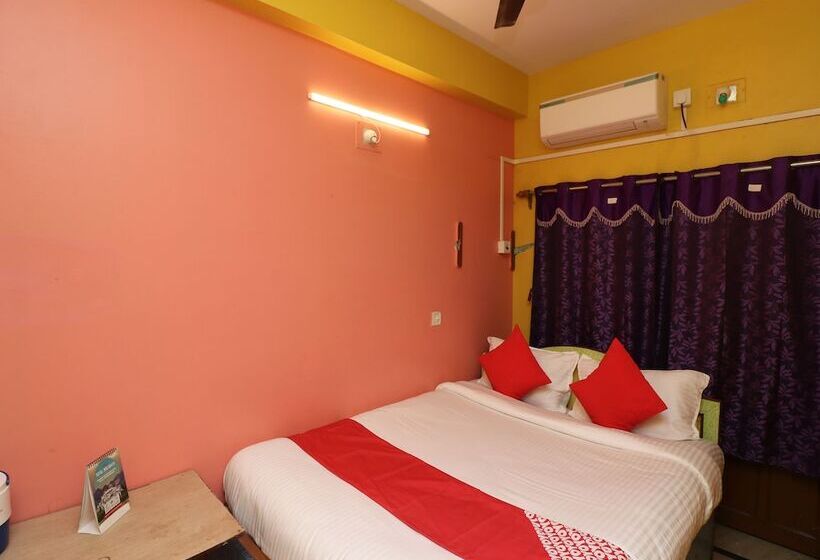 Oyo 27996 Hotel Green Park