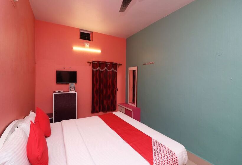 Oyo 27996 Hotel Green Park