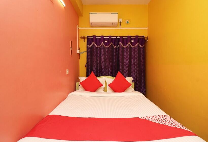 Oyo 27996 Hotel Green Park