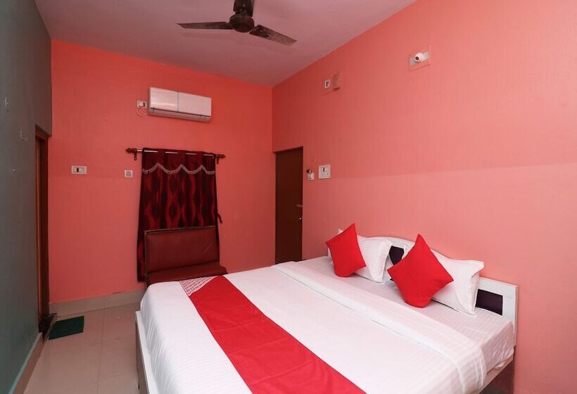 Oyo 27996 Hotel Green Park