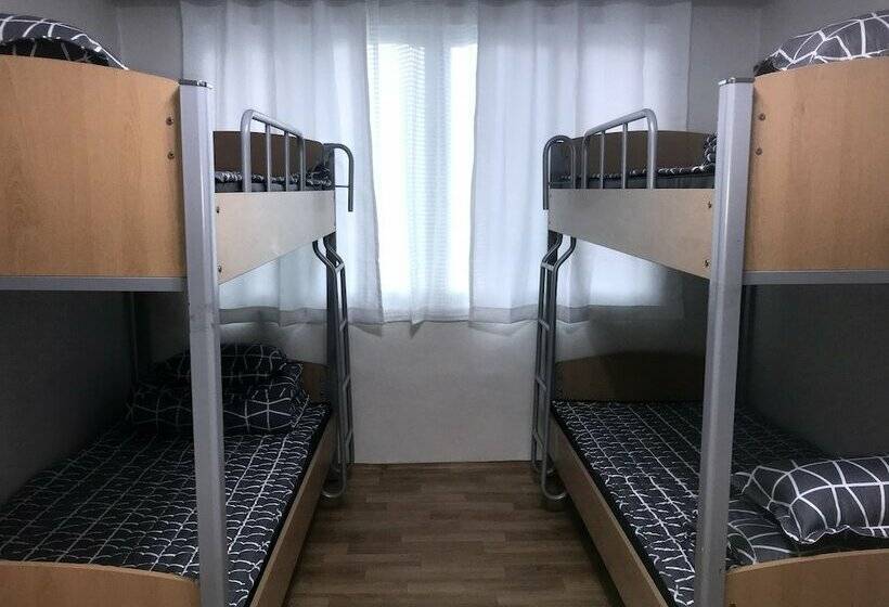 פנסיון Gwangju Songjeong Station Guesthouse   Hostel
