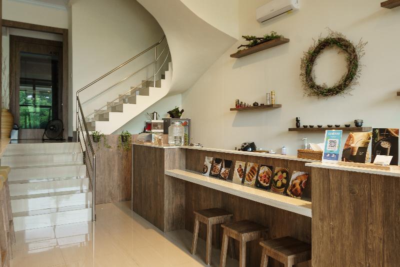 膳宿费 Reddoorz Plus @ Daan Mogot Jakarta 2