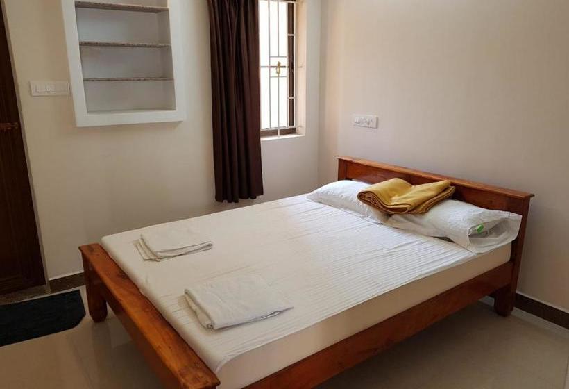 بنسيون Siva Giri Homes