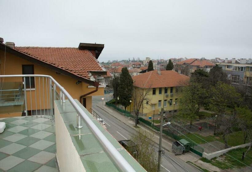 بنسيون Stedy Guest House