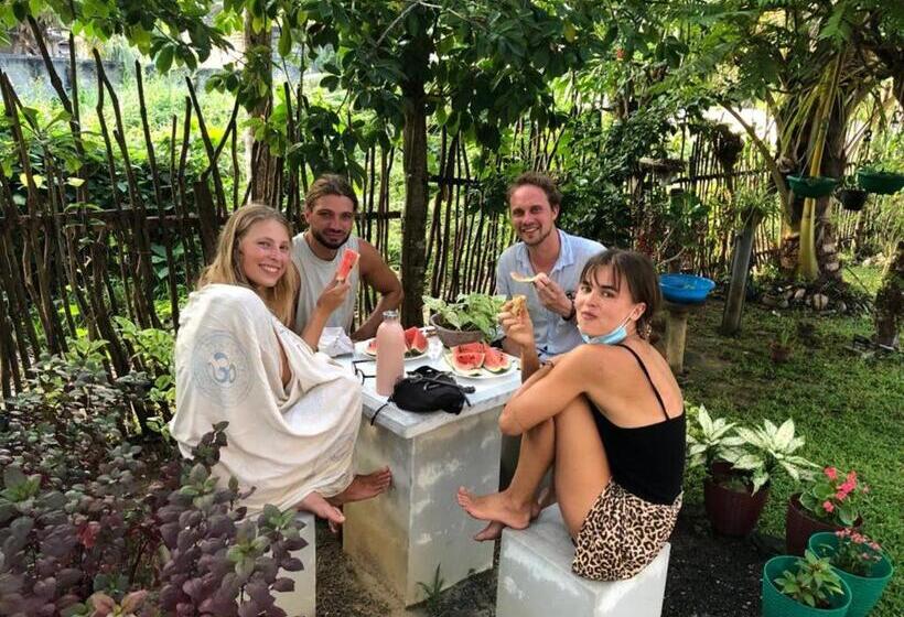 بنسيون Thusitha S Nest