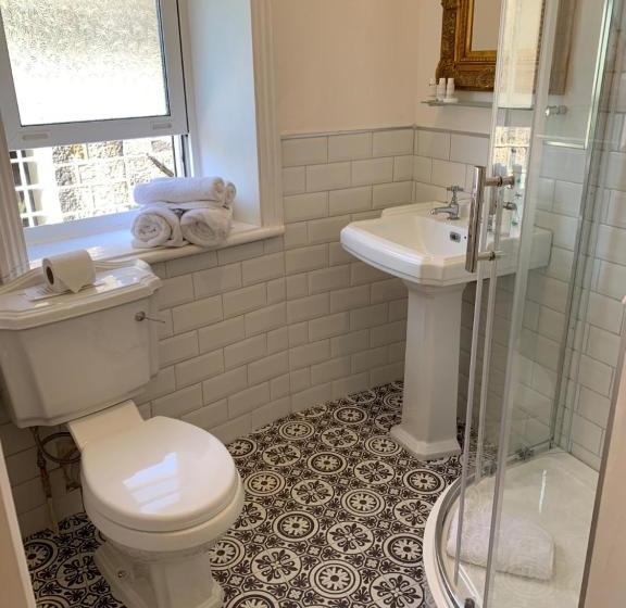 مبيت وإفطار No11 Bistrobar & Rooms