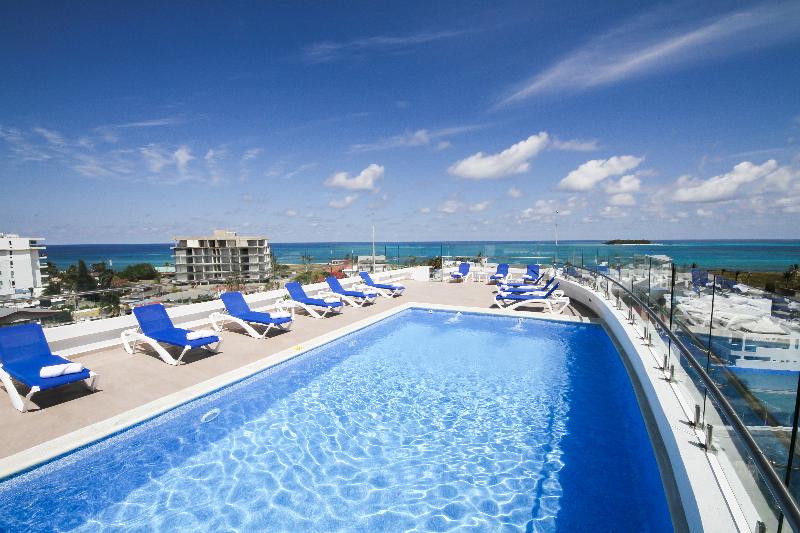 هتل Azure Lofts & Pool