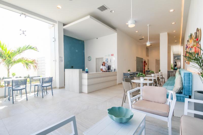 Отель Azure Lofts & Pool