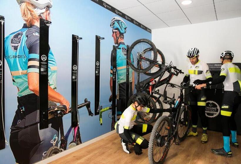 فندق Nature Suites Puig Campana