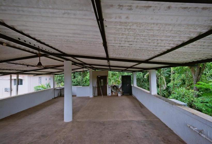 בית מלון כפרי Shrikanchan Bungalow Near Dapoli