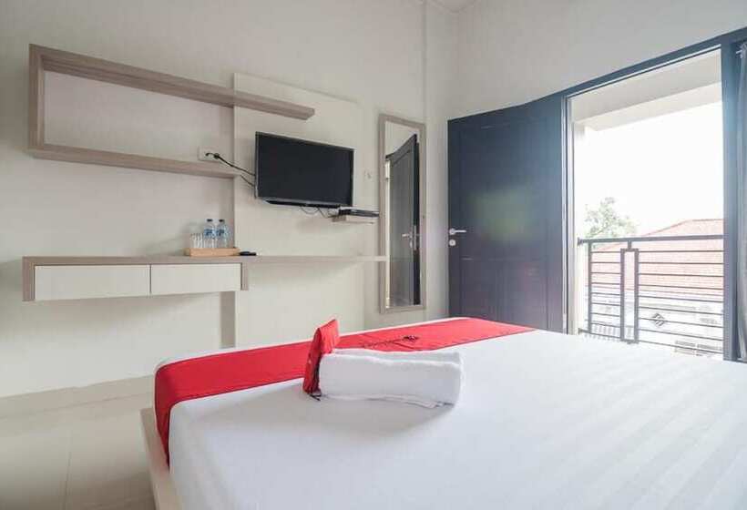 펜션 Reddoorz Syariah Near Tugu Juang Jambi