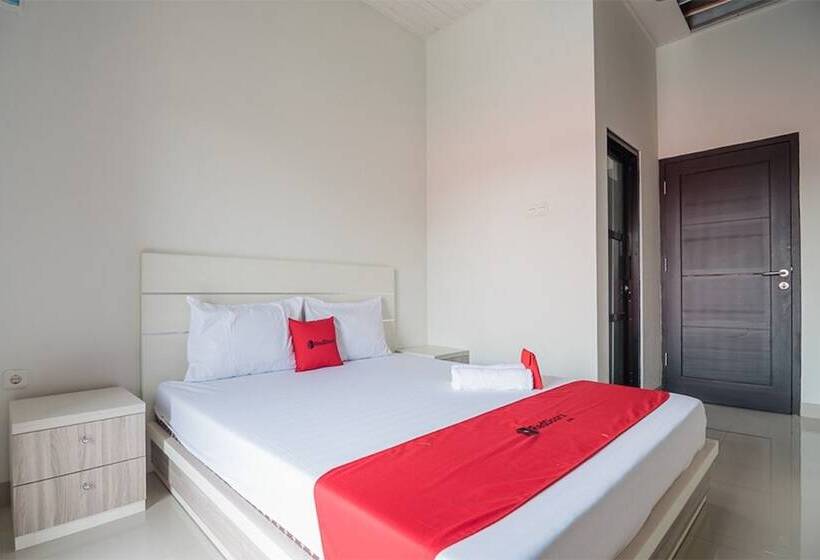 펜션 Reddoorz Syariah Near Tugu Juang Jambi