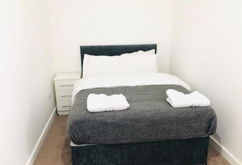 Showcase Apartments  Highcross House Apart