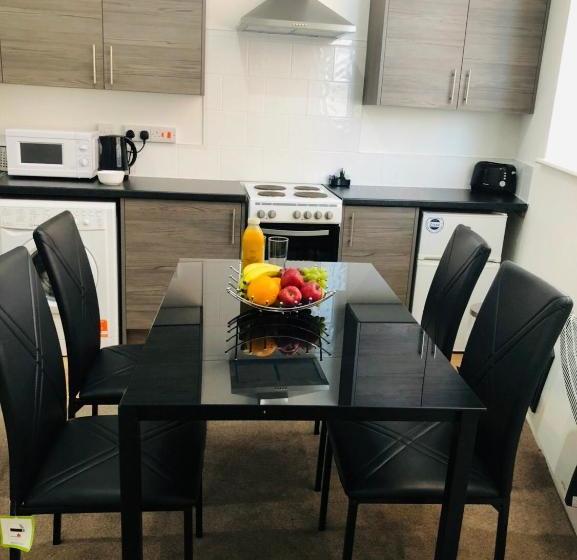 Showcase Apartments  Highcross House Apart