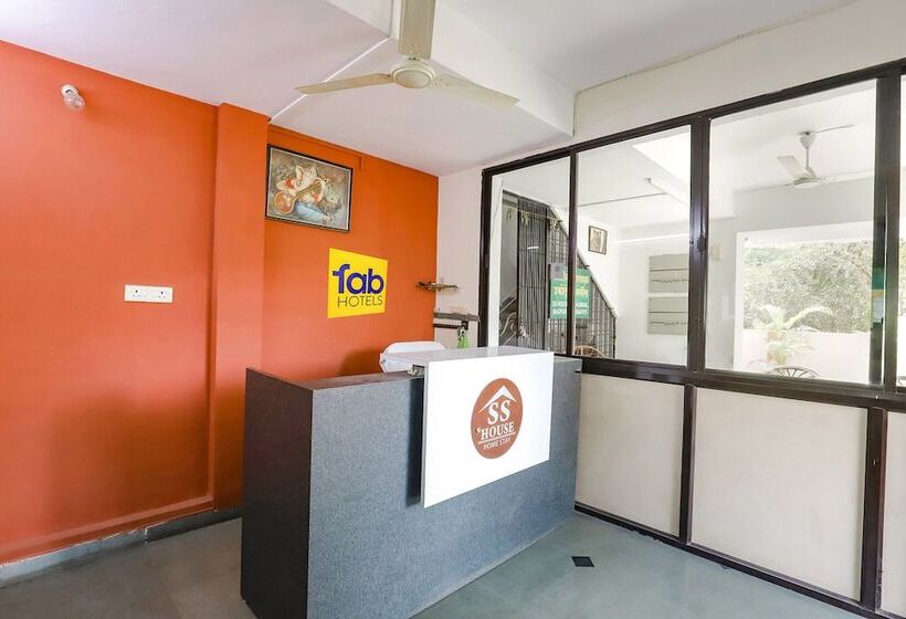 Fabhotel Ss House