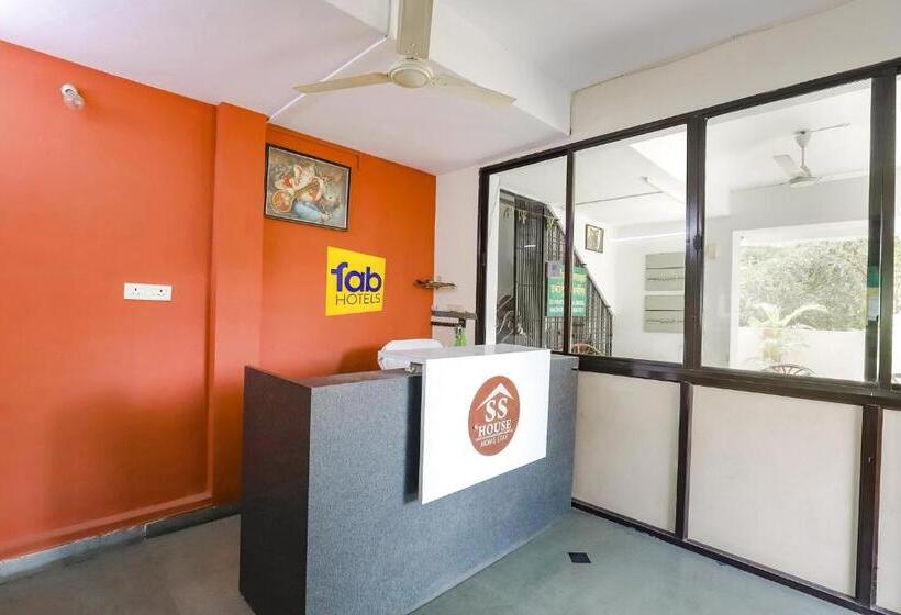 Fabhotel Ss House