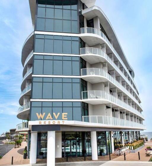 Wave Resort