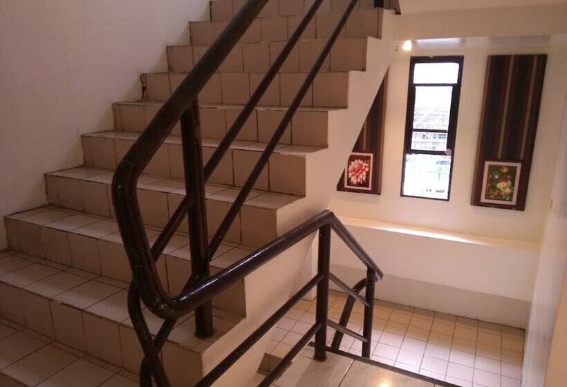 هاستل Oriental Pension Plaza