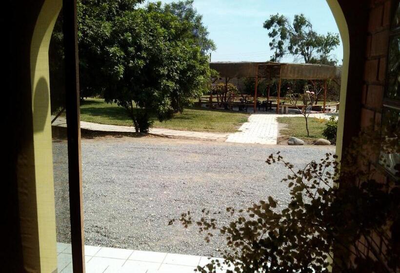 تختخواب و صبحانه Huaranjapo