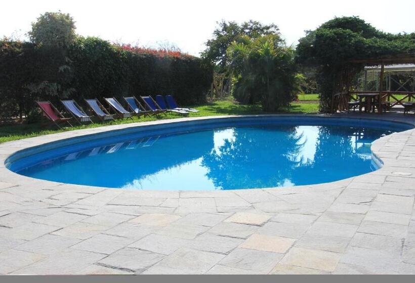 تختخواب و صبحانه Huaranjapo