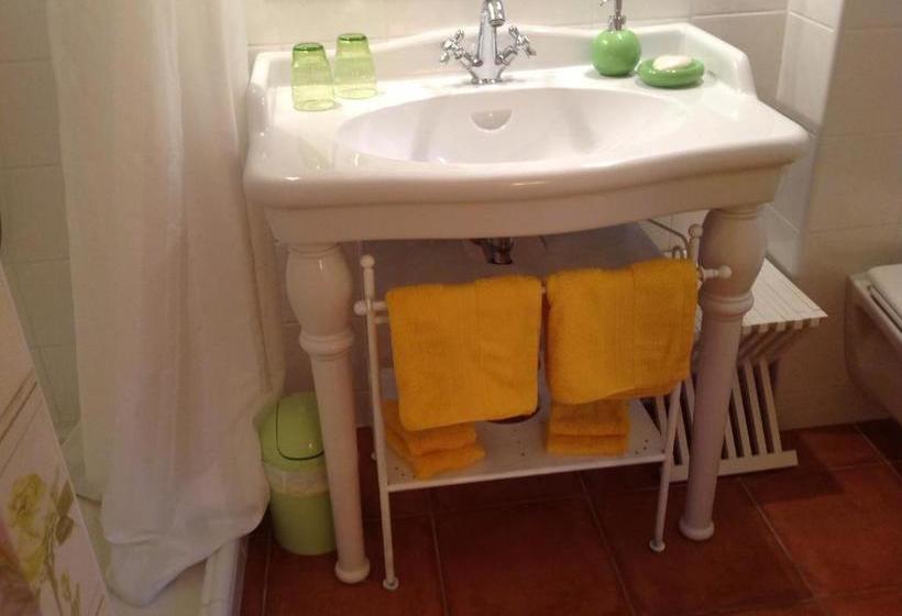 민박 La Villa Rosalie