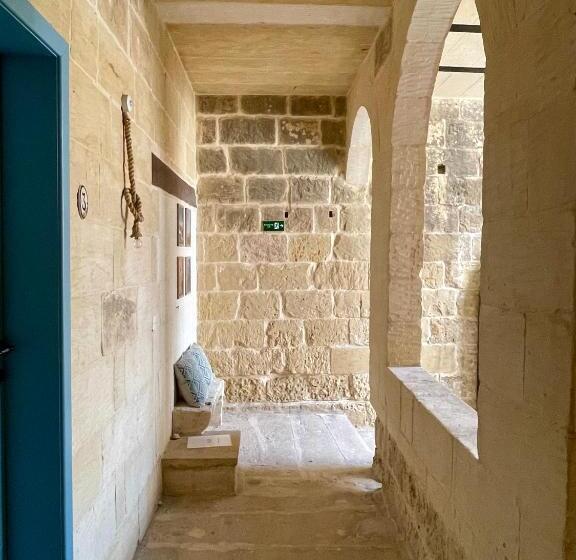 تختخواب و صبحانه Ta Pinu Guesthouse