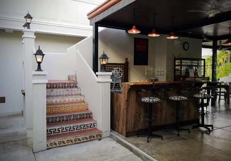 Casa Marina Bed And Breakfast