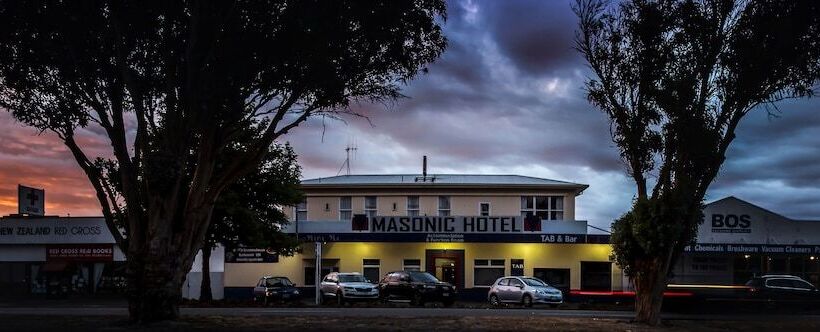 בית מלון כפרי Masonic