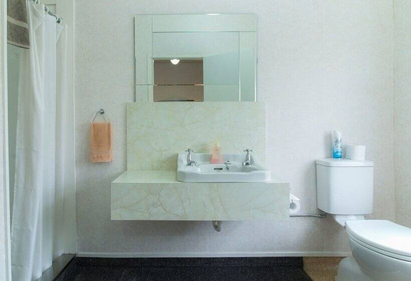 בית מלון כפרי Masonic