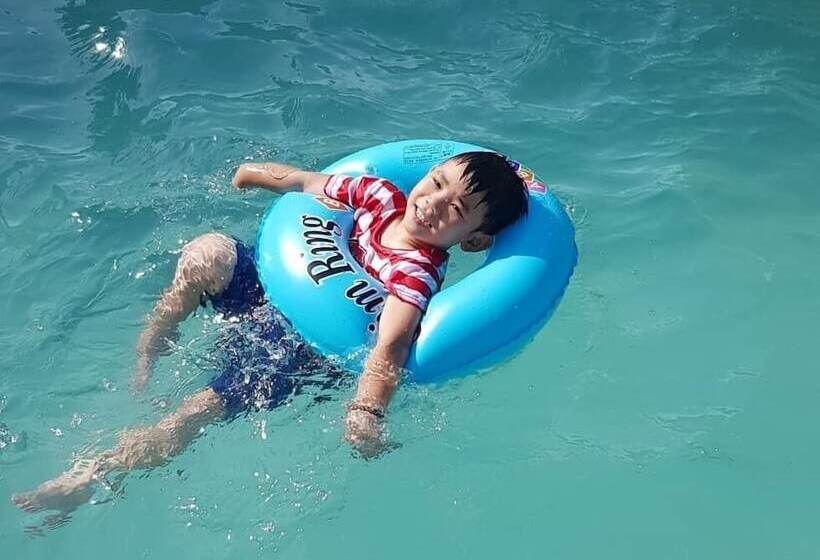 בית מלון כפרי Mega Nasional Seaview