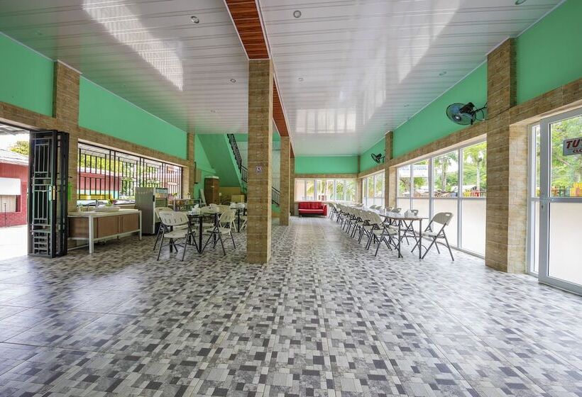 בית מלון כפרי Mega Nasional Seaview