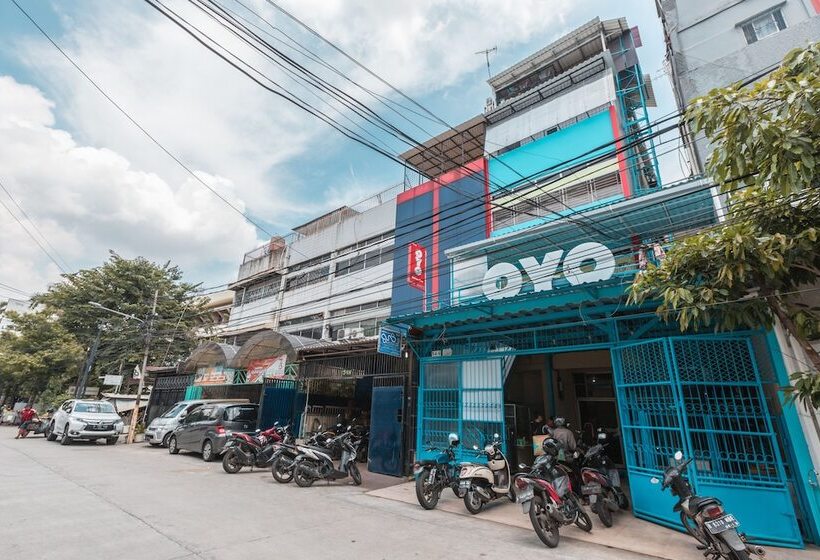 호텔 Oyo 478 Balcon Biru