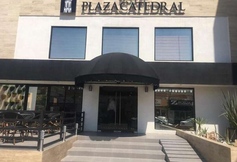 Отель Plaza Catedral