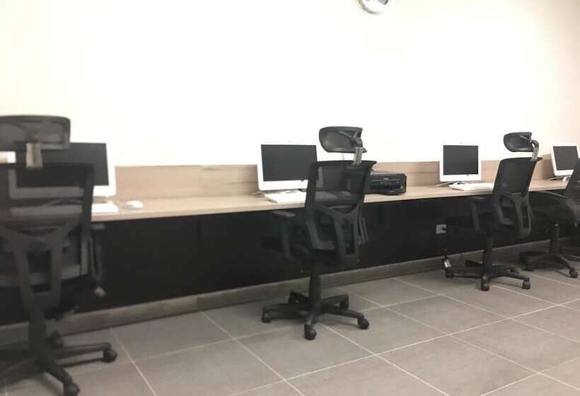 Отель Plaza Catedral