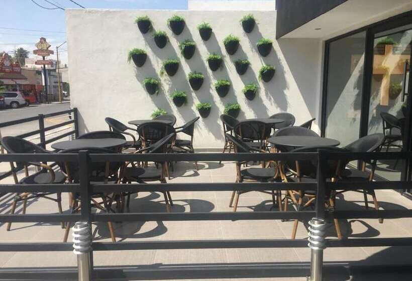 Отель Plaza Catedral