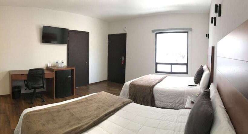 Отель Plaza Catedral