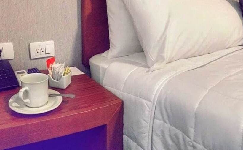 Отель Plaza Catedral