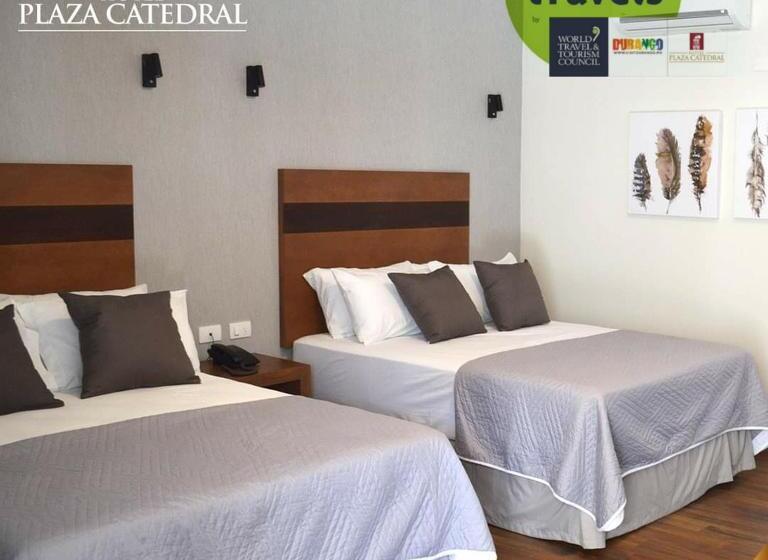 Отель Plaza Catedral