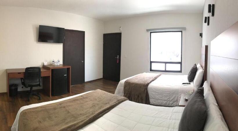 Отель Plaza Catedral