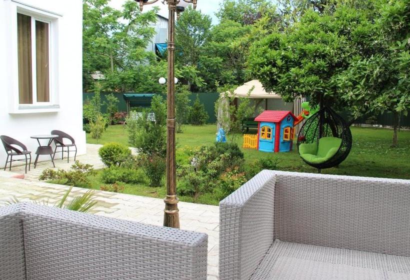 پانسیون Guest House Giorgi