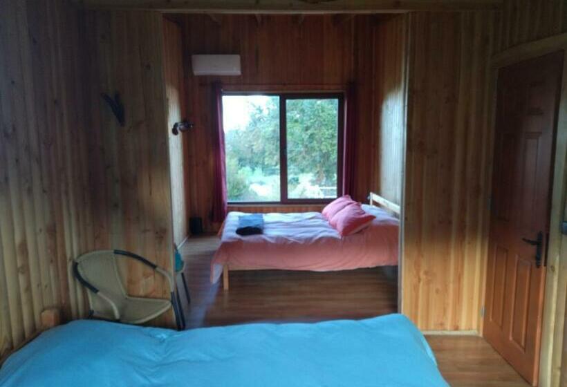 بنسيون Las Bandurrias Eco Hostal