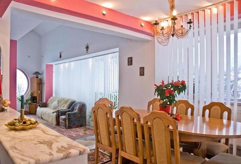 Pensiunea Aurora Izvorul Muntelui