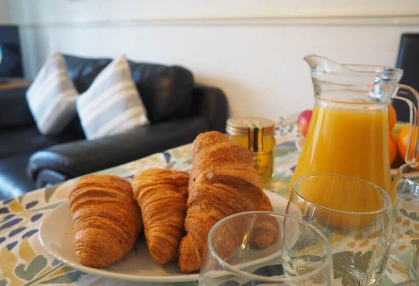 استراحتگاه Watermouth Lodges