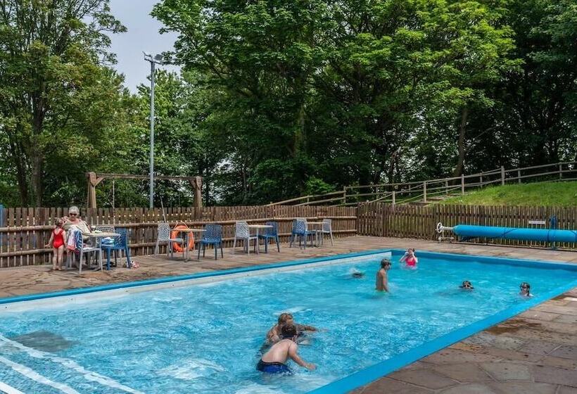 استراحتگاه Watermouth Lodges