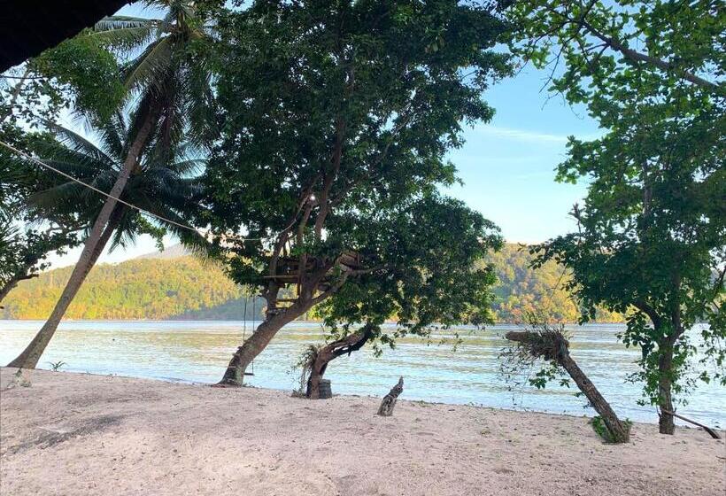 White Sands Beach Resort Lembeh