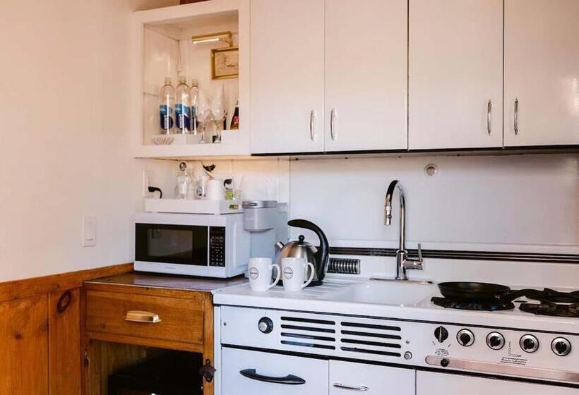 호스텔 Grand Pine Cabins