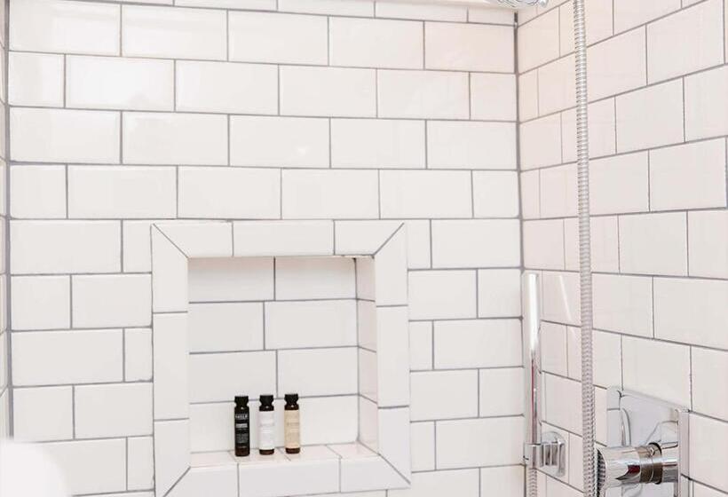 호스텔 Grand Pine Cabins