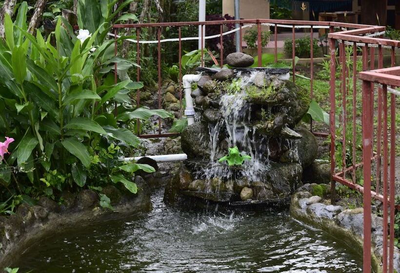 ユースホステル Hostal Lopez El Valle Cabañas