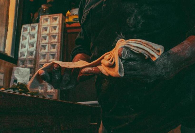 هاستل Posada Biarritz