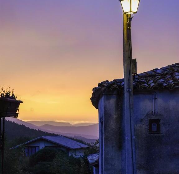 Albergue Restaurante De Artieda